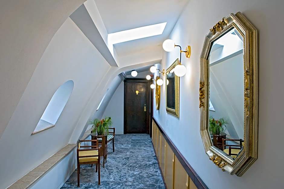 Hotel Venezia by Zeus International