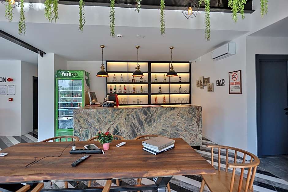 Wolf Of The City Hotel & Spa