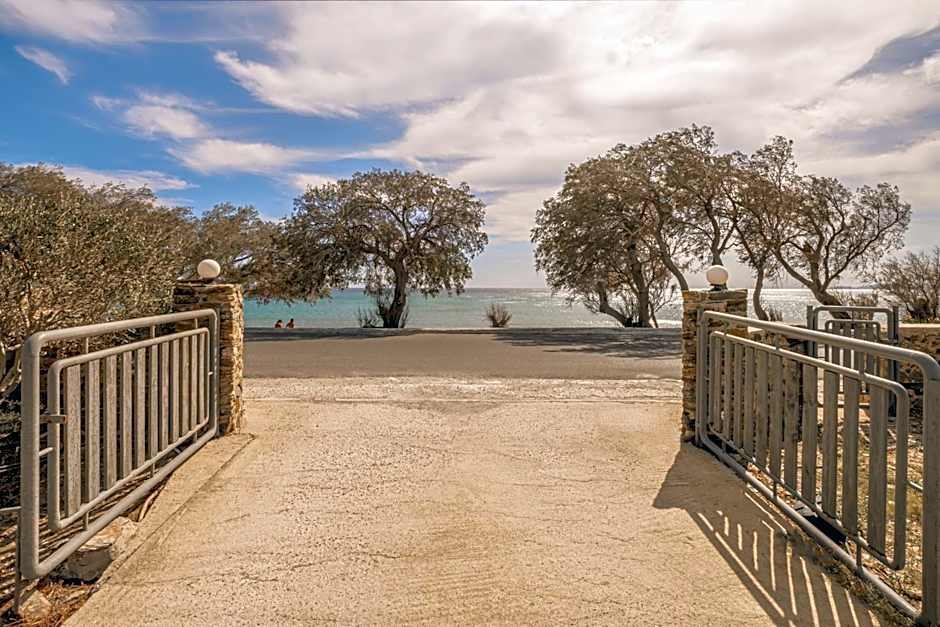 Yenesis Seaside Retreat - Adults only over 15