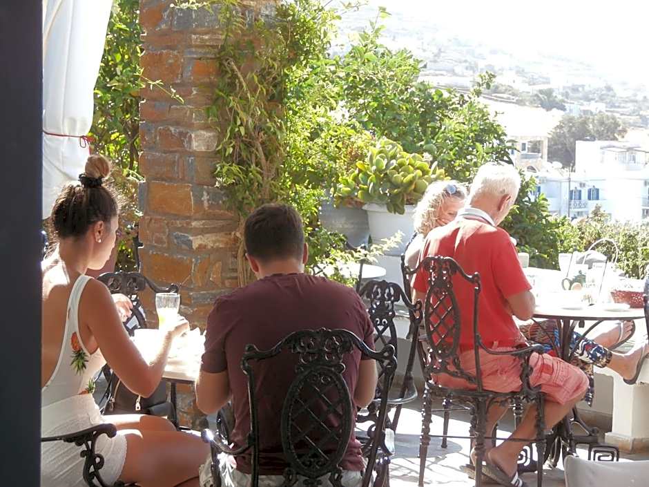 Kionia Galini Bangalows