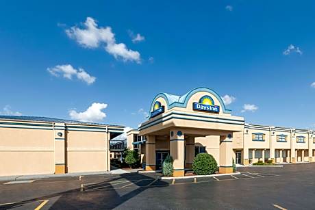 Days Inn by Wyndham Oklahoma City Fairground