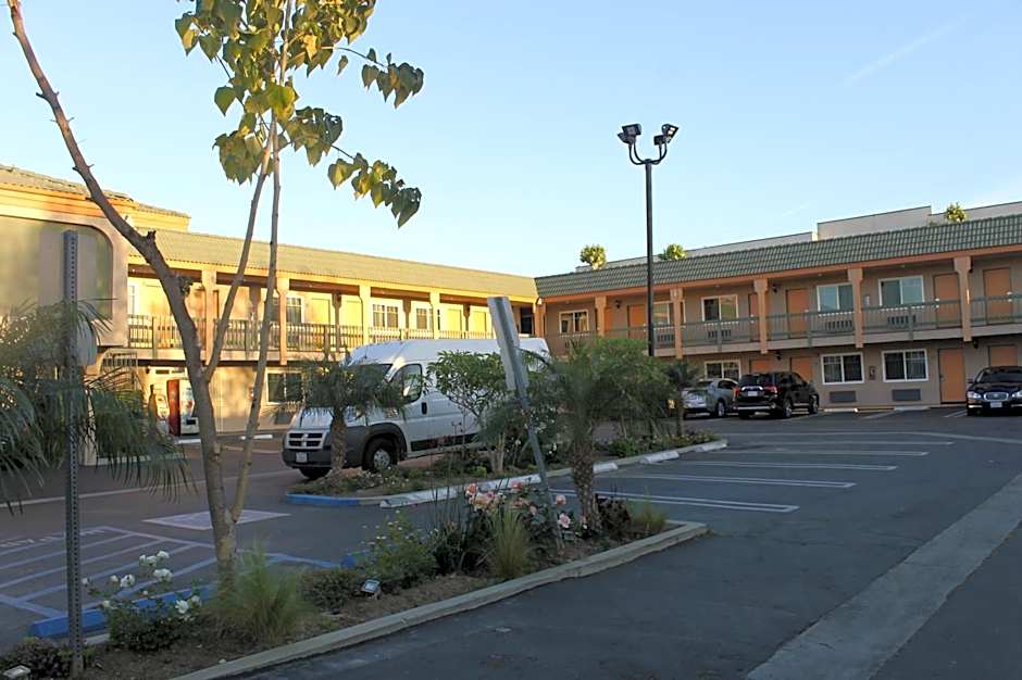 El Rancho Inn