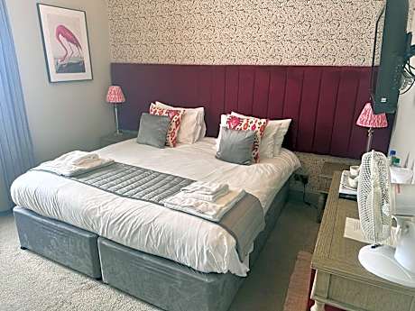 Classic Double or Twin Room