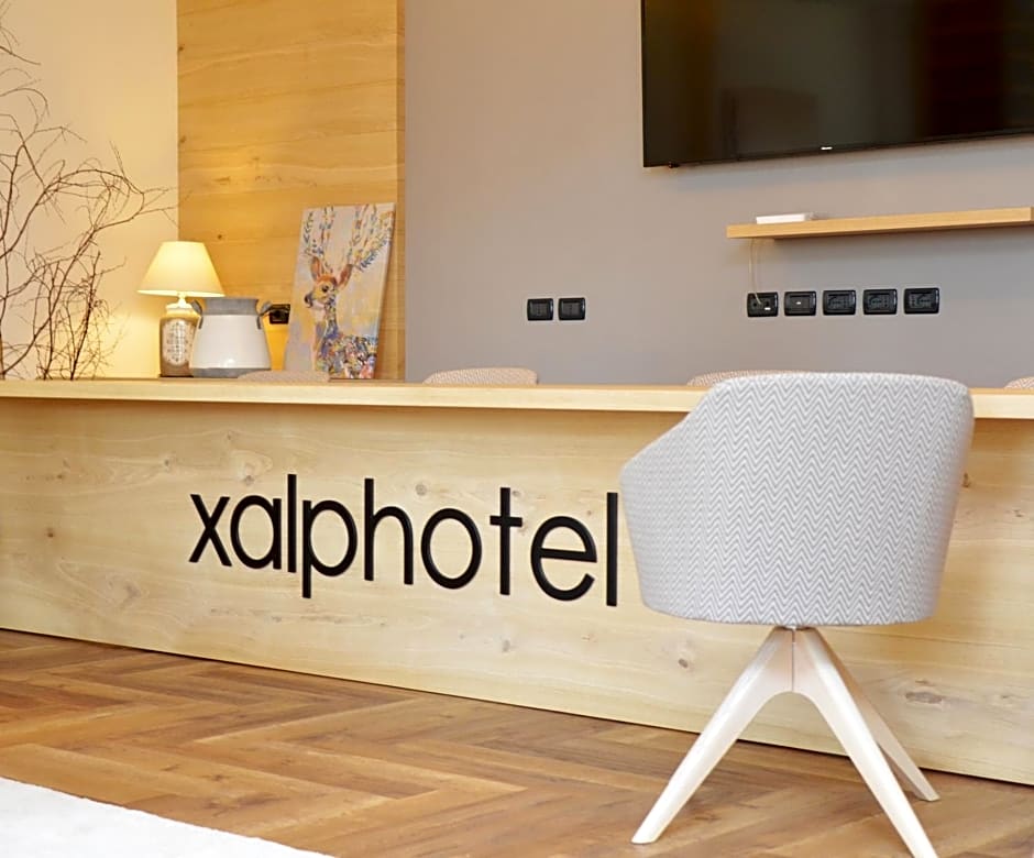 X Alp Hotel