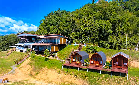 So View Phuket Resort