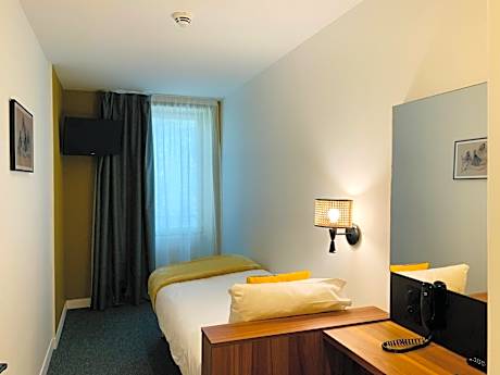 Small Single Room