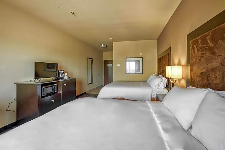 Holiday Inn Express and Suites Beeville By IHG