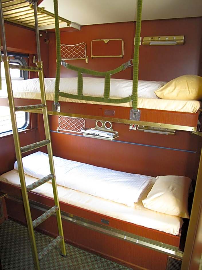 Train Lodge Amsterdam