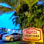 Richard's Motel Courtyard