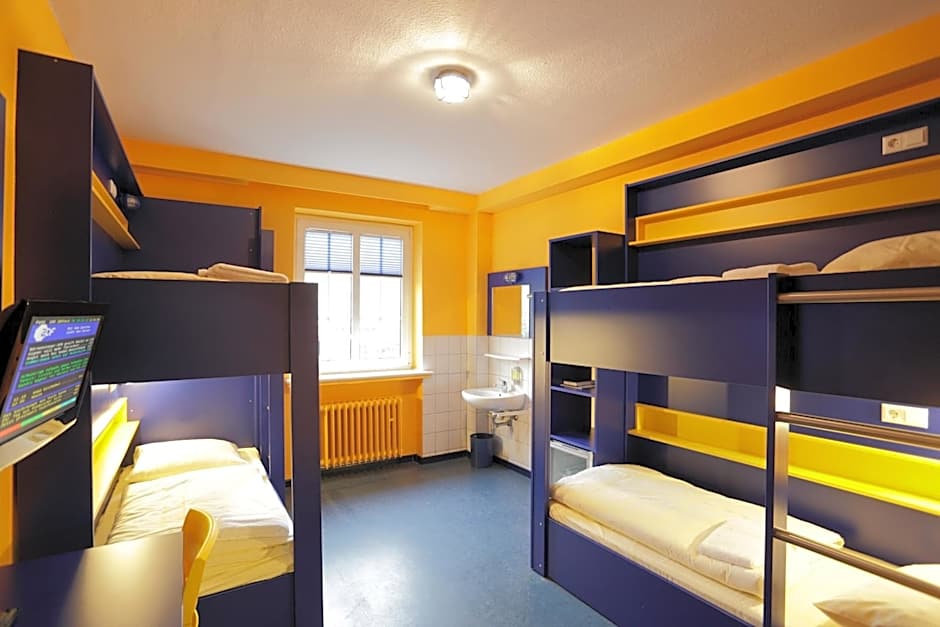 Bed'nBudget Expo-Hostel Rooms