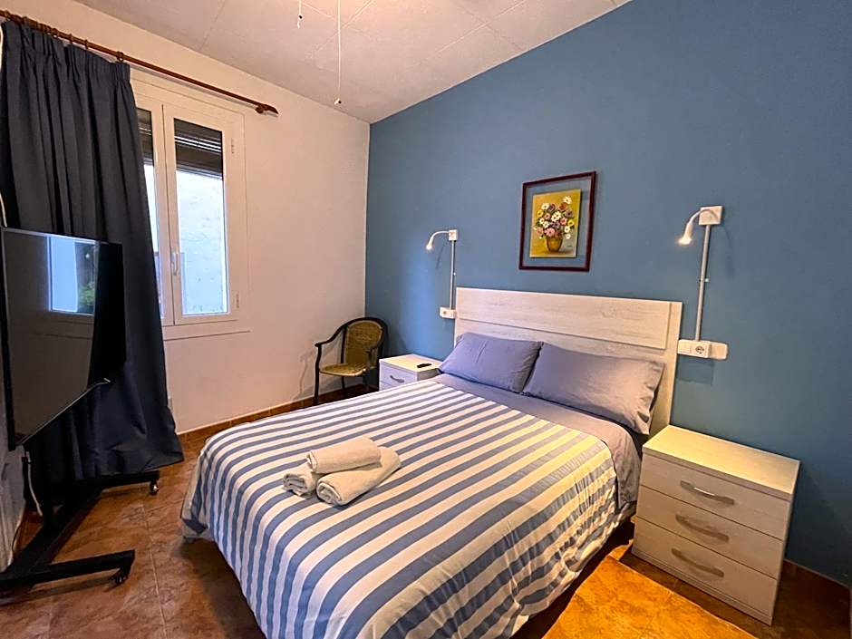 P&R hostals Can Tort