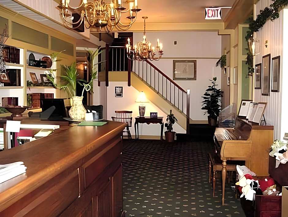 Lamies Inn & The Old Salt Tavern