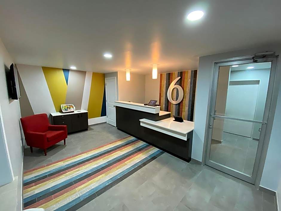 Motel 6 Bonne Terre, MO