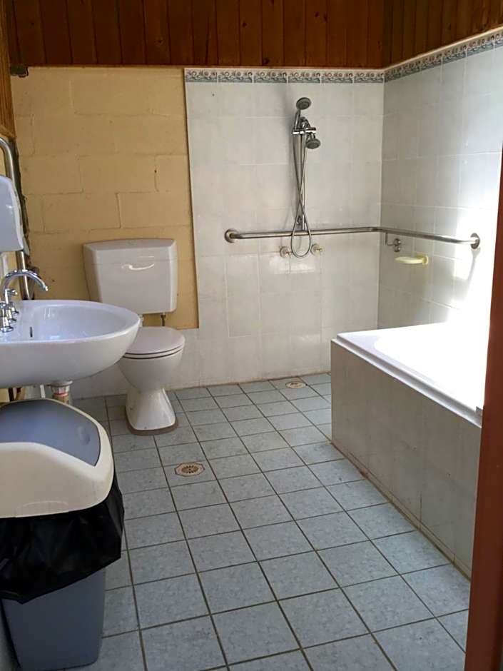 Riviera Caravan Park