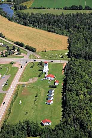 Baywatch Lighthouse Cottages & Motel