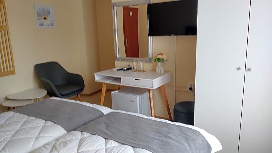 Victoria Family Hotel