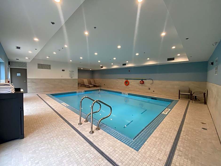 Holiday Inn Express And Suites Courtenay Comox By IHG