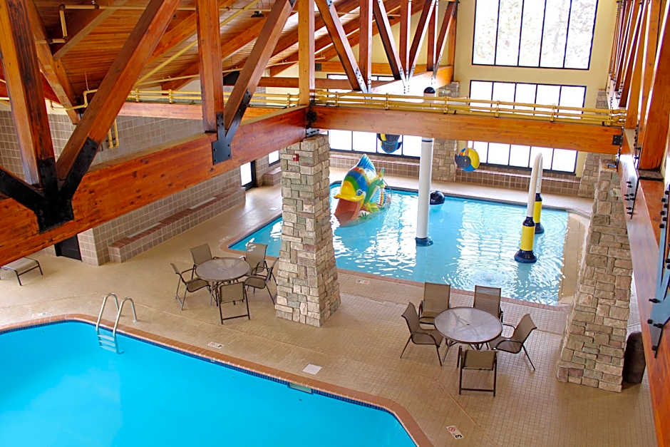 SouthShore Hotel on Lake Bemidji Trademark Collect