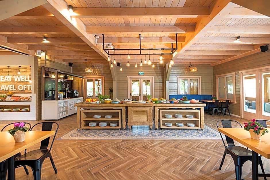 The Village- Jordan Riverside Travel Hotel