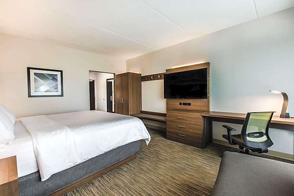 Holiday Inn Express & Suites Welland By IHG