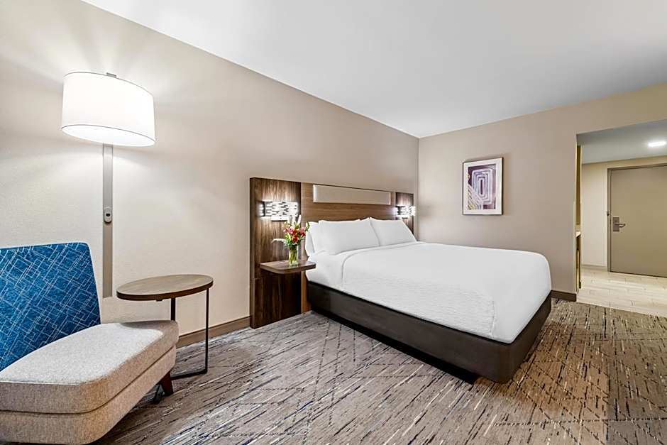 Holiday Inn Express & Suites Sylva - Western Carolina Area By IHG