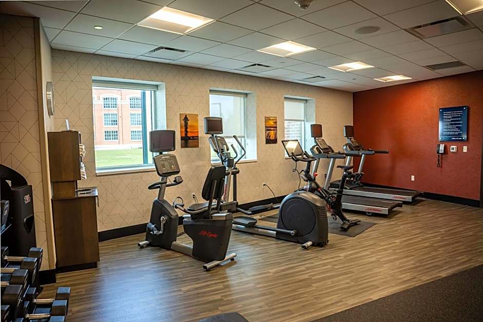 Hampton Inn By Hilton & Suites Erie/Bayfront, PA