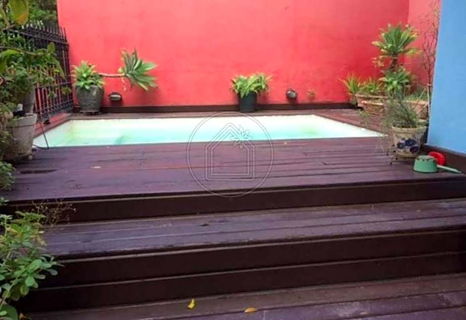 Santa Teresa Junto à Natureza