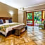 Hotel Numbi & Garden Suites