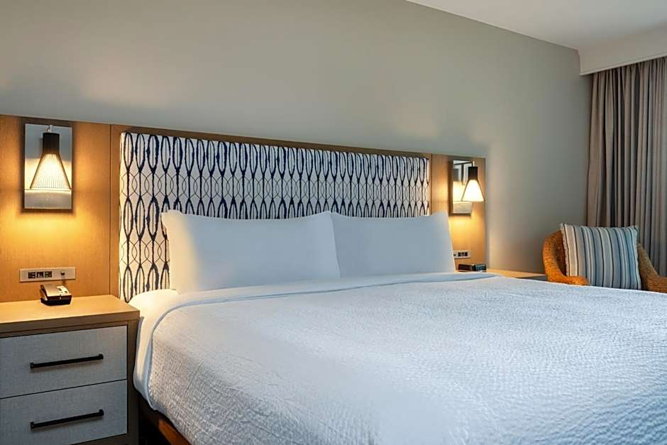 Holiday Inn Bar Harbor Regency Hotel By IHG