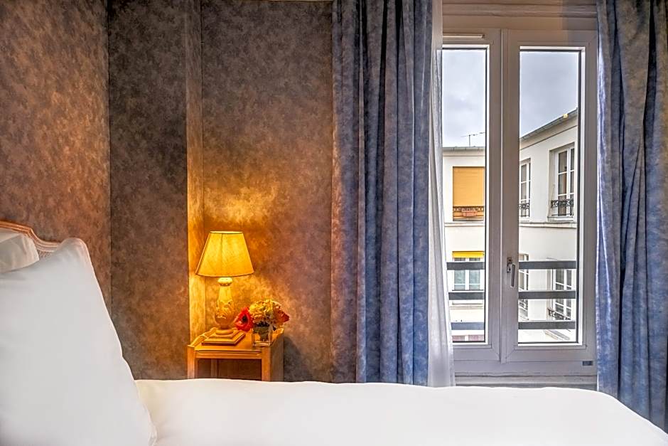 Hotel Baudelaire Opera