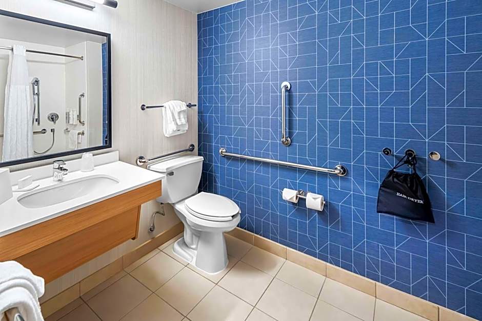 Spark by Hilton Woodbridge