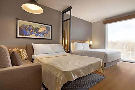 King Room with One King Bed and Sofa Bed - High Floor