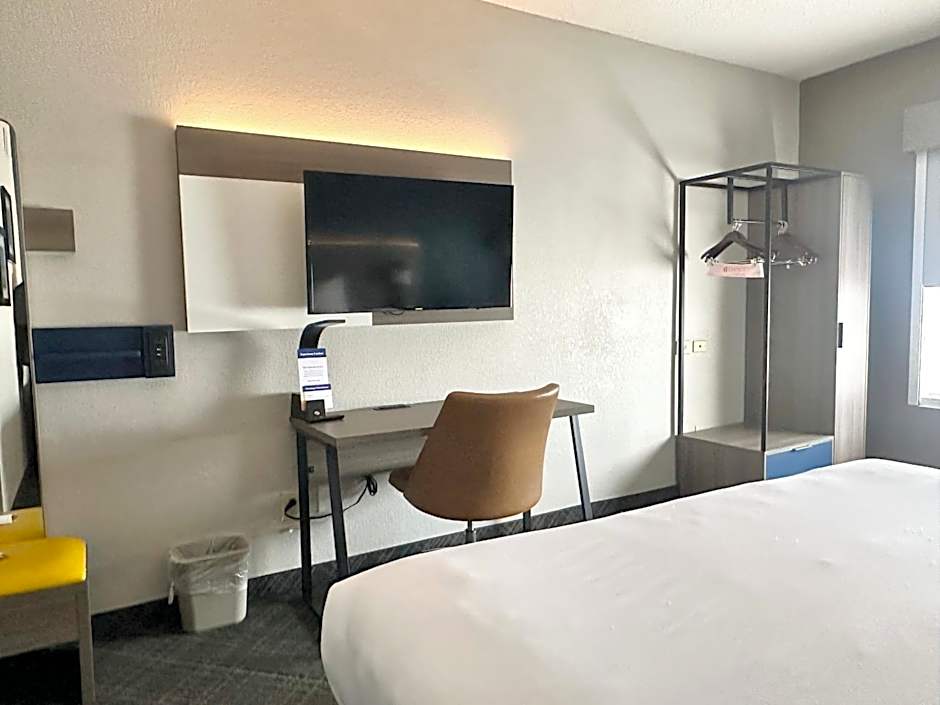 Comfort Inn & Suites Calhoun South