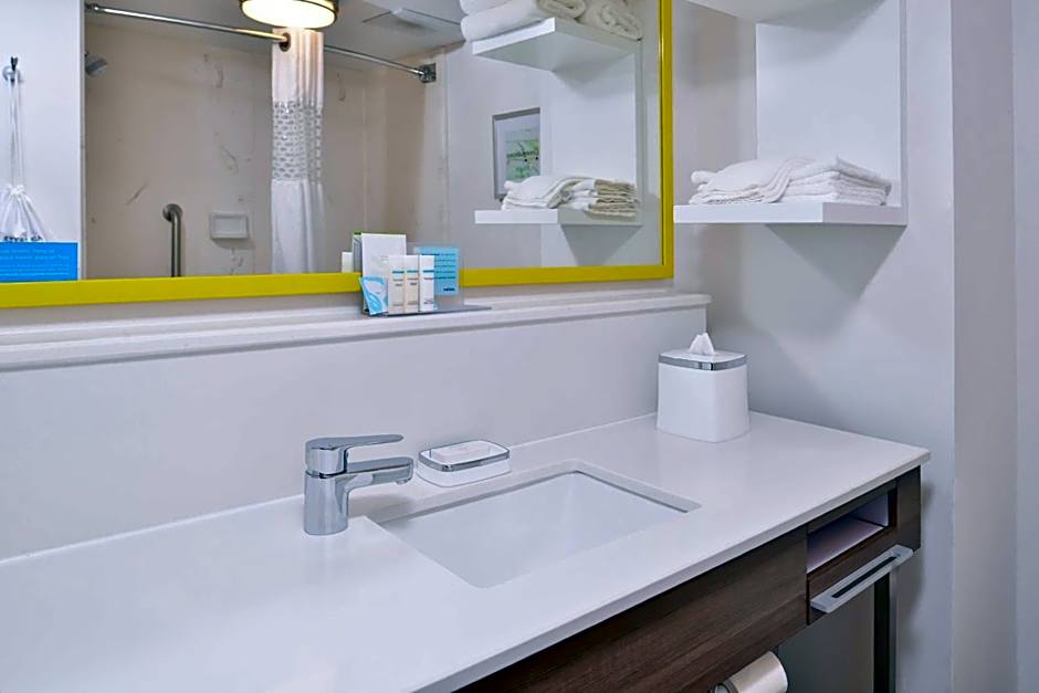 Hampton Inn By Hilton Greensboro-East