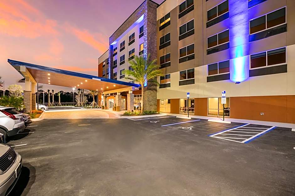 Holiday Inn Express & Suites Jacksonville - Town Center By IHG