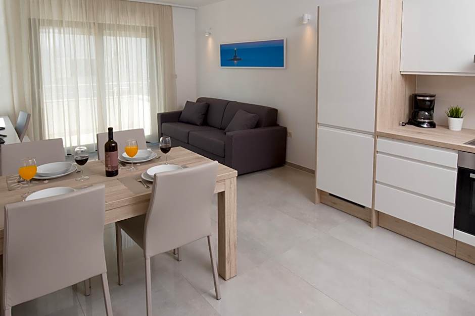 Aparthotel Punta Blu - POOL & SPA