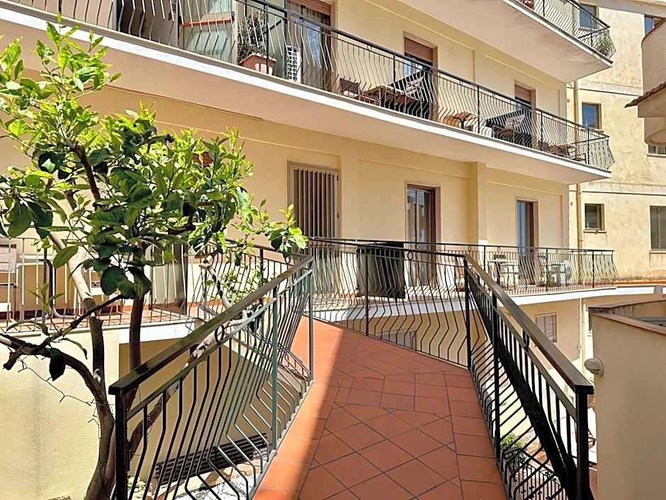 Hotel Soleado