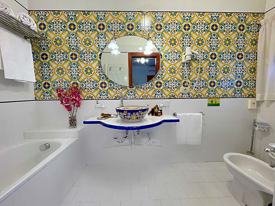Milton Boutique Hotel - Adults Only