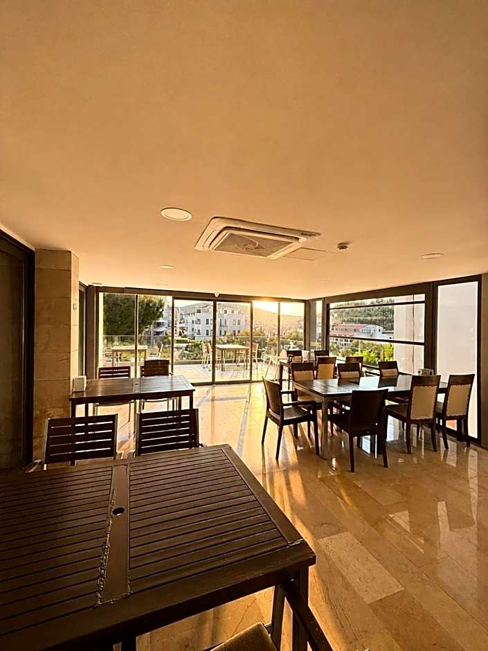 Calis Hotel