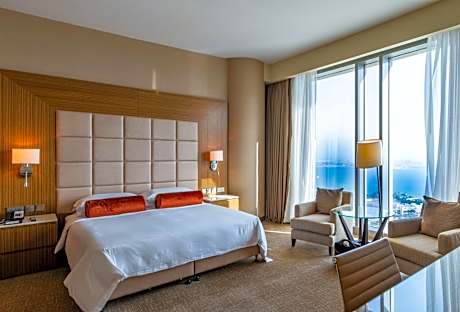 One Bedroom Apartment Sea View