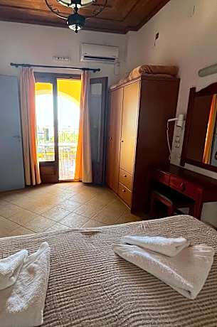 One-Bedroom Apartment with Sea View and Terrace