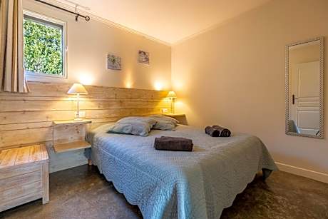 Apartment with Garden View