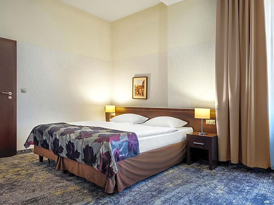 Hotel Rezydent