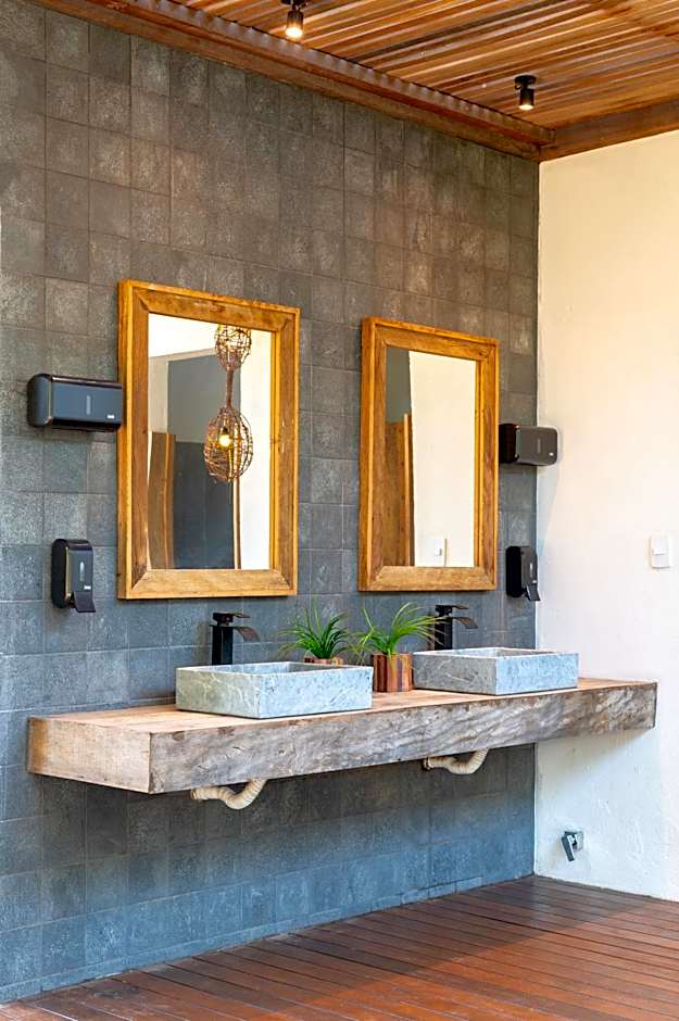 Colibri Beach Villas