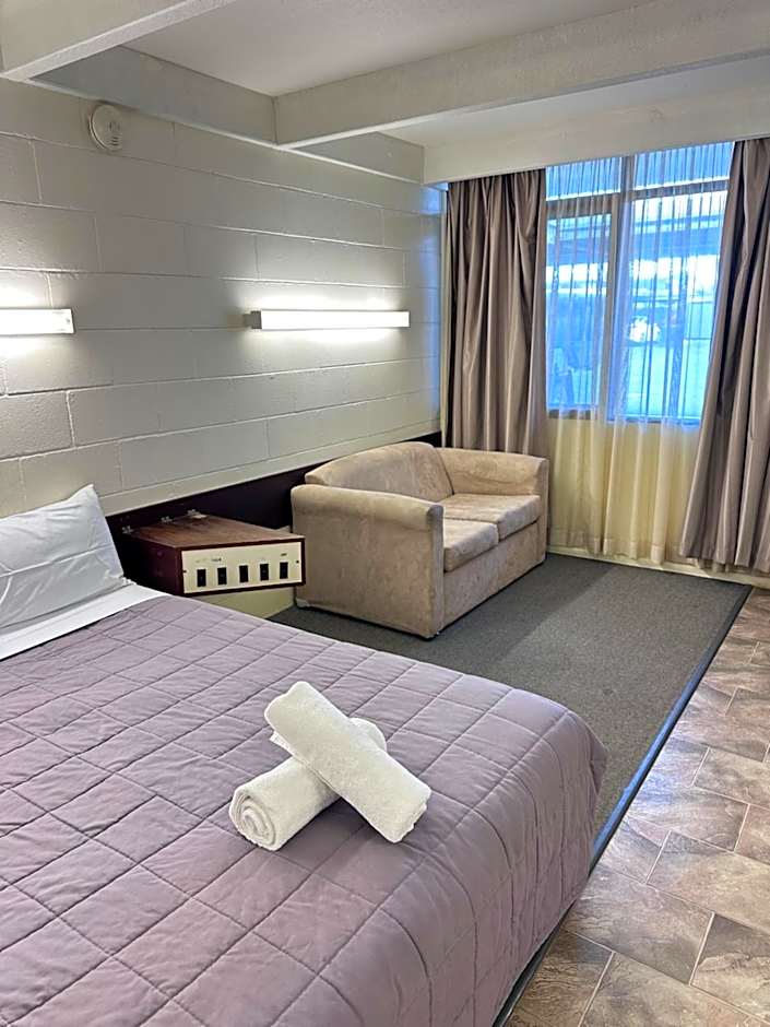 Charles Sturt Motor Inn