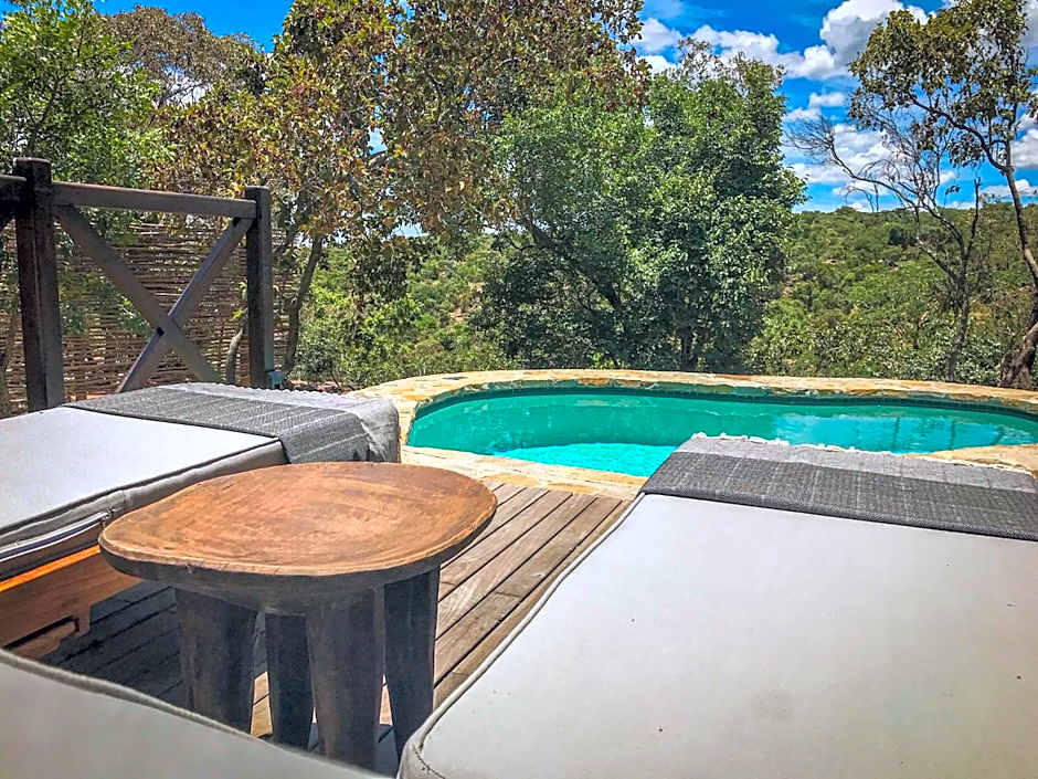 Laluka Safari Lodge - Welgevonden Game Reserve