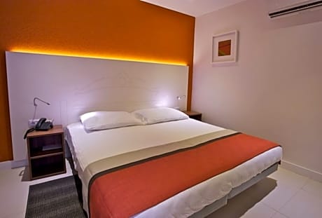 Premium one bedroom apartment (2+2)