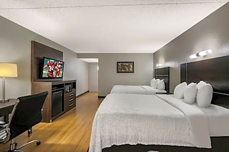 Red Roof PLUS+ & Suites Knoxville West-Cedar Bluff