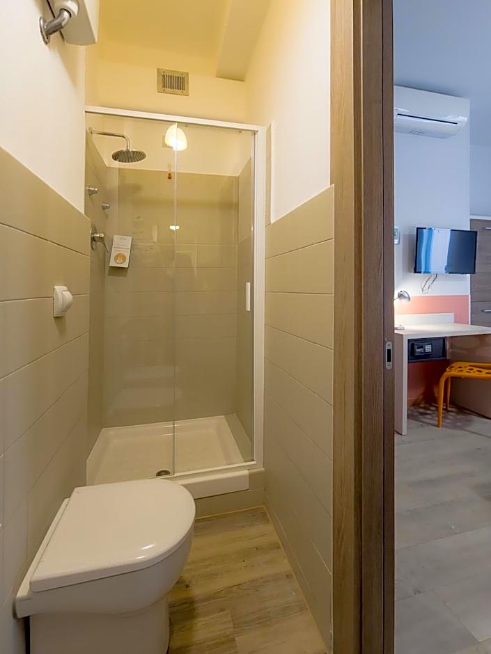 Hotel Nologo