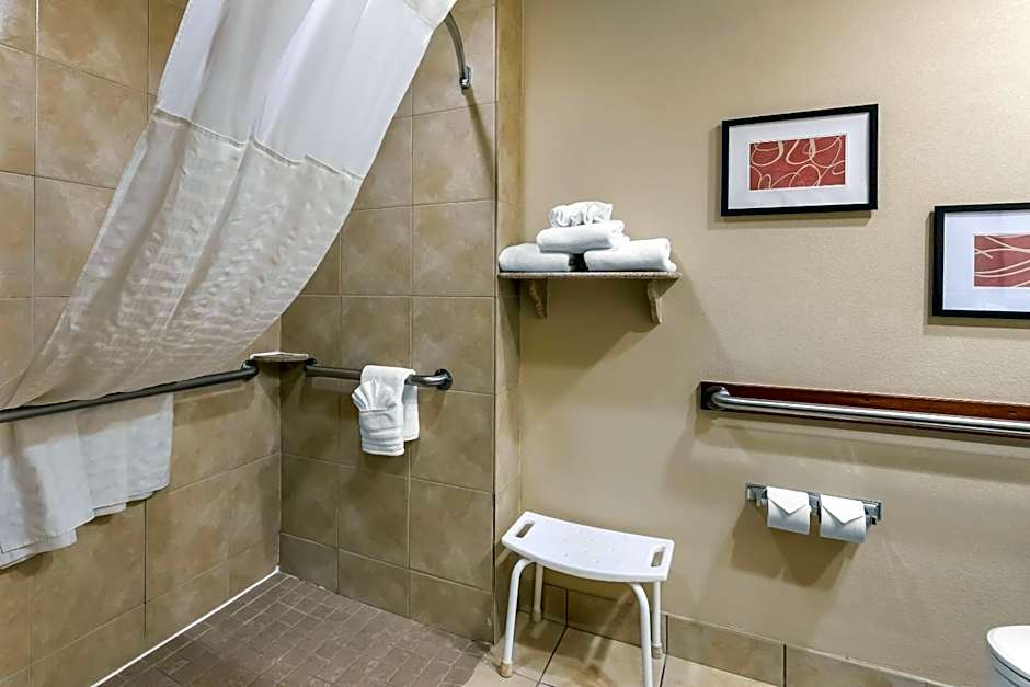 Comfort Suites Yukon - SW Oklahoma City